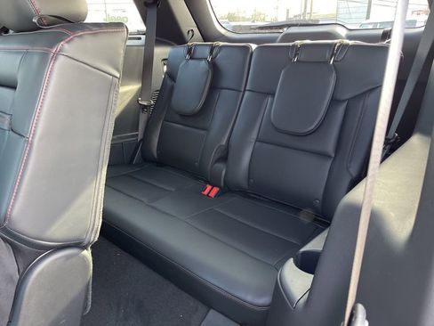 New 2026 Ford Explorer ST-Line w/ ST-Line Street Pack image 19