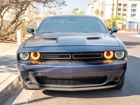 Used 2016 Dodge Challenger SXT RWD image 8