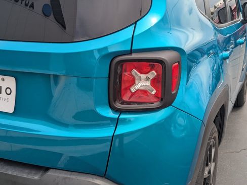Used 2020 Jeep Renegade Altitude FWD image 5