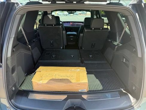 Used 2025 Cadillac Escalade Sport w/ LPO, Floor Liner Package AWD/4WD image 47