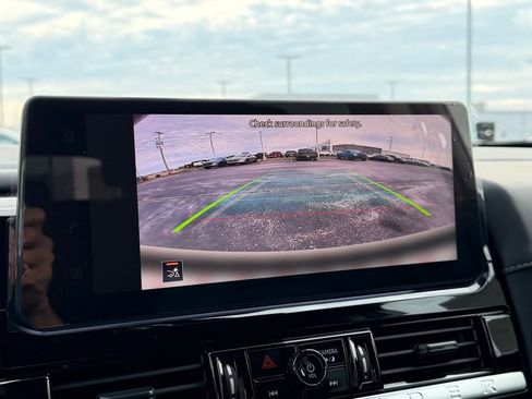 New 2026 Nissan Pathfinder SV image 30