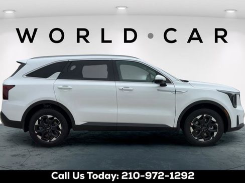 New 2026 Kia Sorento S w/ S Panoramic Sunroof Package FWD image 2