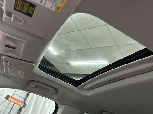 Used 2022 Ford Maverick Lariat w/ Lariat Luxury Package image 21