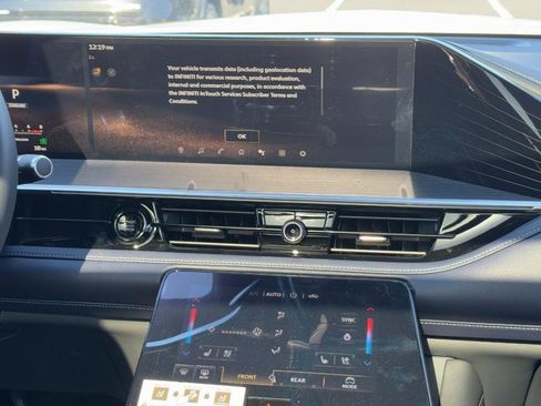 New 2026 INFINITI QX80 4WD image 10