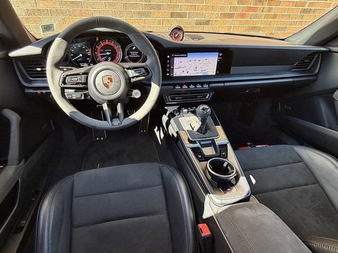 Used 2022 Porsche 911 GT3 RS image 13