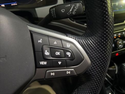 Used 2021 Volkswagen Atlas SEL Premium image 25