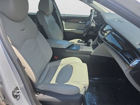 Used 2018 Cadillac CT6 Luxury AWD/4WD image 10