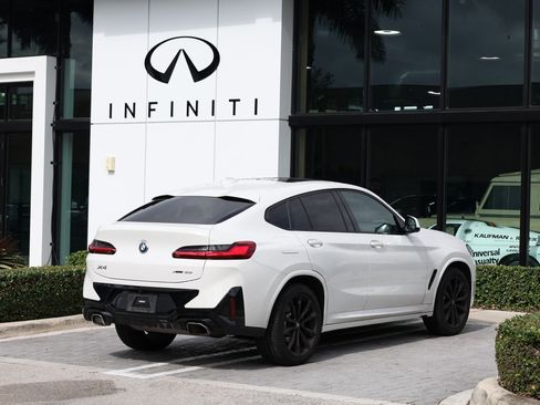 Used 2023 BMW X4 xDrive30i w/ M Sport Package image 4