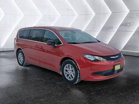 New 2026 Chrysler Voyager LX image 8