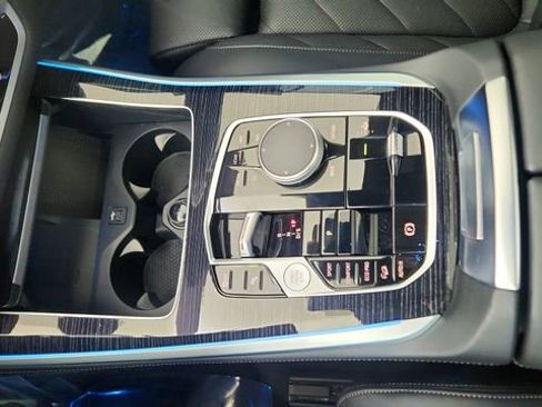 Used 2025 BMW X5 xDrive40i w/ M Sport Package image 55