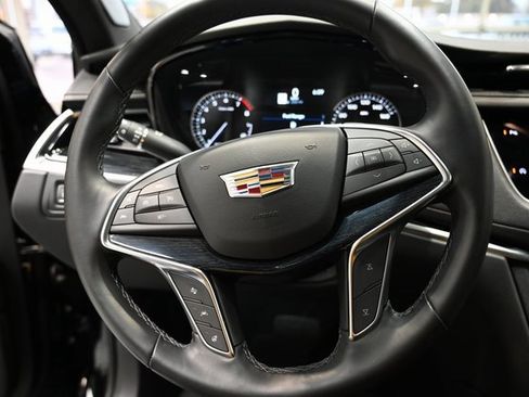 Used 2025 Cadillac XT5 Premium Luxury image 23