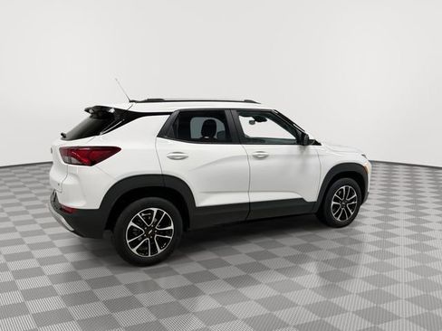 Certified 2025 Chevrolet TrailBlazer LT AWD/4WD image 11