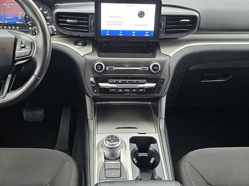 Used 2020 Ford Explorer XLT w/ Comfort Package image 28