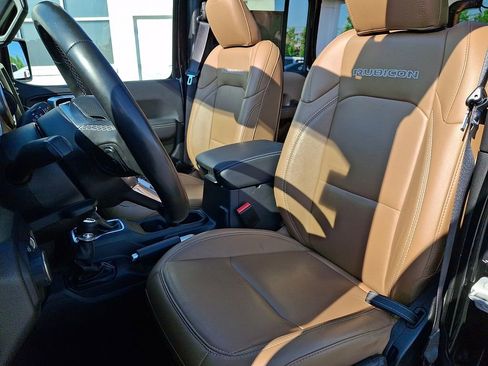 Used 2022 Jeep Wrangler Unlimited Rubicon w/ LED Lighting Group AWD/4WD image 16