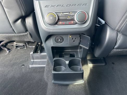 New 2026 Ford Explorer ST-Line w/ ST-Line Street Pack AWD/4WD image 36