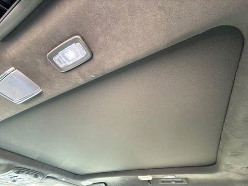 Used 2025 Cadillac Escalade V AWD/4WD image 19
