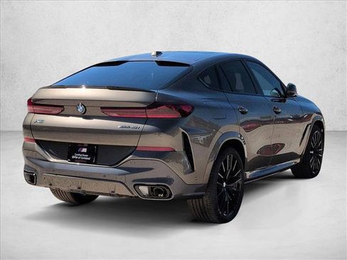 New 2026 BMW X6 xDrive40i image 2