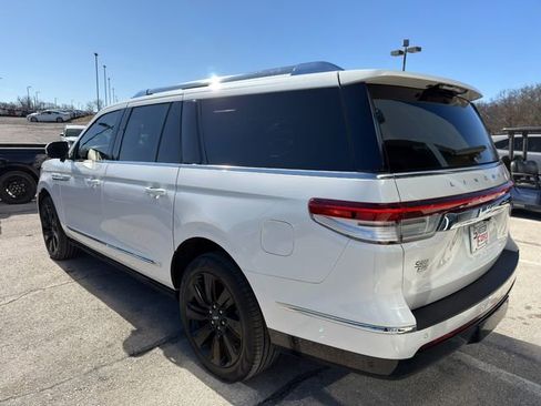 Used 2024 Lincoln Navigator L Reserve image 5