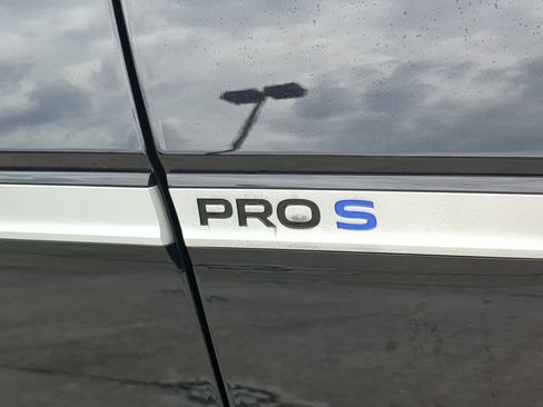 Certified 2023 Volkswagen ID.4 Pro S RWD image 11