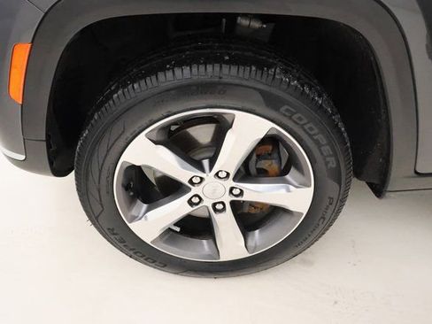 Used 2022 Jeep Grand Cherokee L Limited image 7