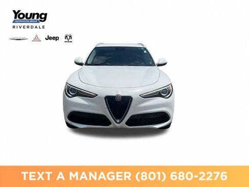 Used 2018 Alfa Romeo Stelvio AWD image 8
