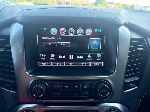 Used 2019 Chevrolet Suburban LT AWD/4WD image 21