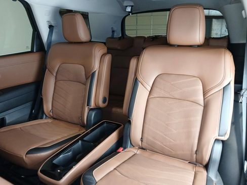 New 2025 Nissan Pathfinder Platinum w/ Lighting Package (N92) image 14