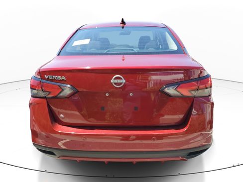 Used 2025 Nissan Versa SV image 5