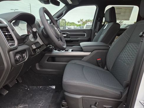 New 2026 RAM 2500 Big Horn AWD/4WD image 27