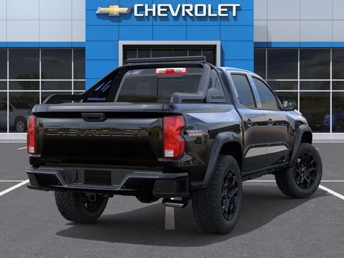 New 2026 Chevrolet Colorado Trail Boss w/ Midnight Edition AWD/4WD image 4