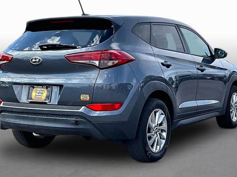 Used 2017 Hyundai Tucson SE FWD image 2