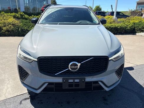 Certified 2024 Volvo XC60 B5 Plus AWD/4WD image 4