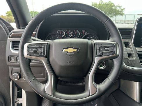 Used 2021 Chevrolet Tahoe LT w/ LT Signature Plus Package RWD image 11