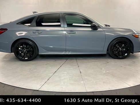 Used 2025 Honda Civic Sport image 6
