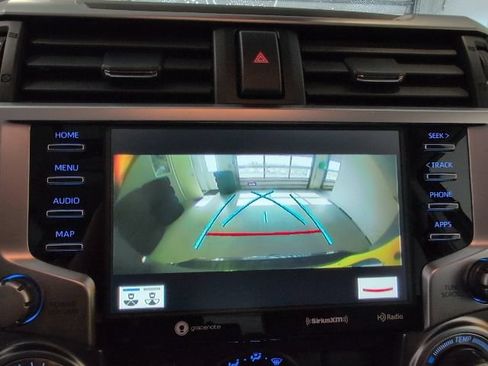 Used 2022 Toyota 4Runner SR5 Premium w/ Moonroof Package AWD/4WD image 23