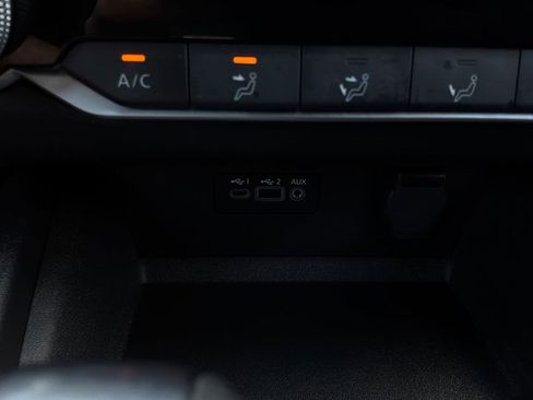 Used 2025 Nissan Altima 2.5 SV FWD image 26