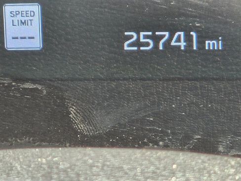 Used 2023 Kia Sportage EX FWD image 5