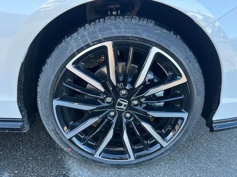 New 2026 Honda Accord Touring image 11