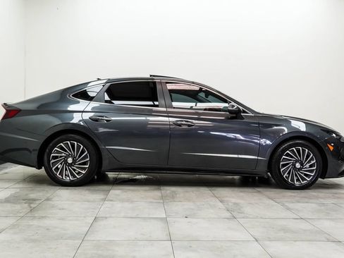 Used 2023 Hyundai Sonata Limited w/ Cargo Package FWD image 10