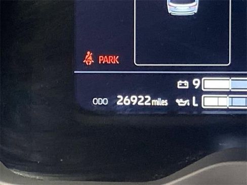 Used 2024 Toyota Sequoia Limited image 24