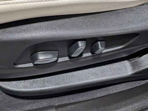 Used 2023 Cadillac XT6 Sport image 24