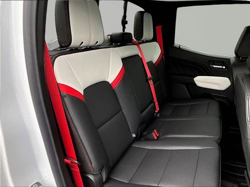 New 2026 GMC Canyon AT4X w/ LPO, Black Badging Package AWD/4WD image 20