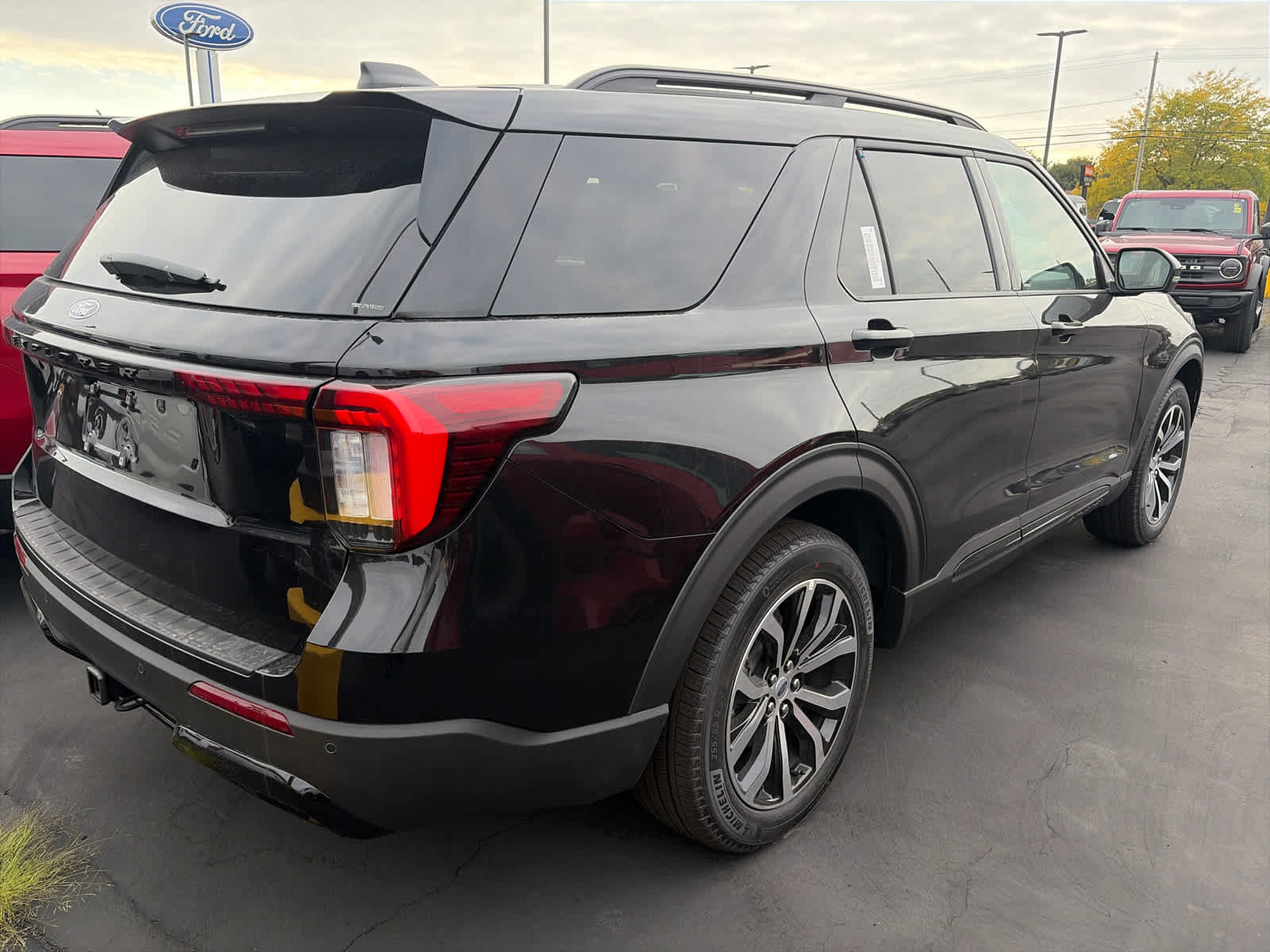 New 2027 Ford Explorer ST-Line AWD/4WD image 13