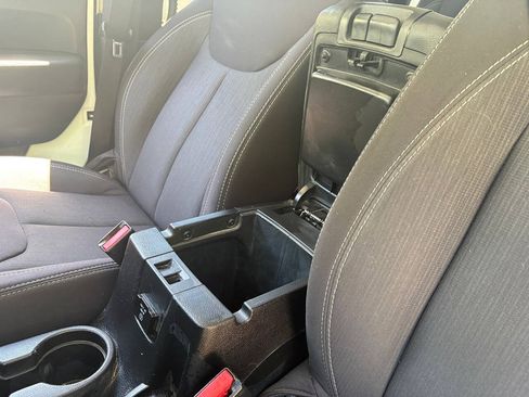 Used 2013 Jeep Wrangler Rubicon AWD/4WD image 11
