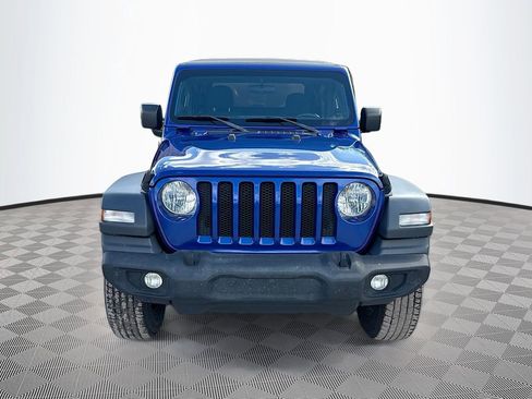Used 2019 Jeep Wrangler Sport image 2