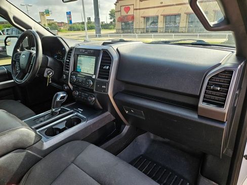 Used 2018 Ford F150 XLT w/ Equipment Group 302A Luxury AWD/4WD image 22