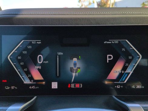Used 2025 BMW i7 eDrive50 RWD image 36
