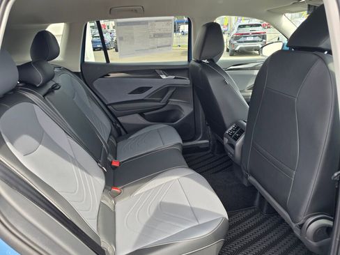 New 2026 Volkswagen Tiguan SE AWD/4WD image 37