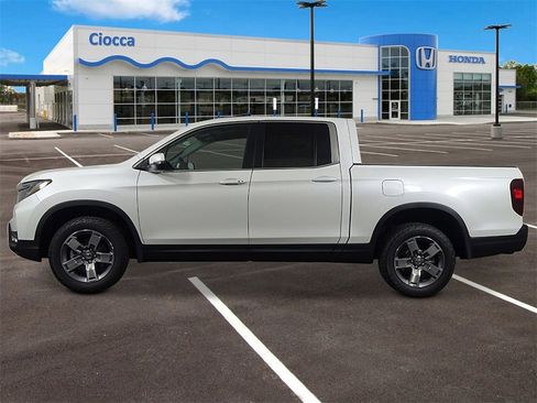 New 2025 Honda Ridgeline RTL image 2