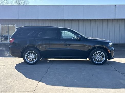 Used 2023 Dodge Durango GT image 2